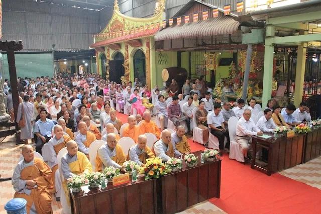 Quang cảnh lễ khánh tạ Tam bảo chùa Kim Bửu Quang cảnh lễ khánh tạ Tam bảo chùa Kim Bửu