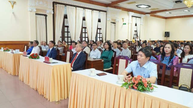 Đại biểu tham dự