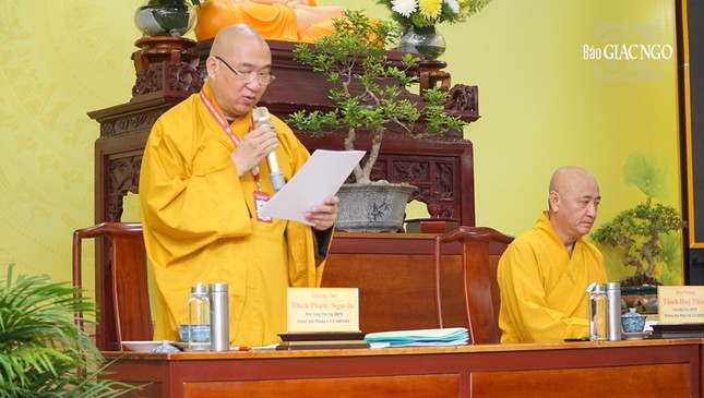 Thượng tọa Thích Phước Nguyên tại hội nghị