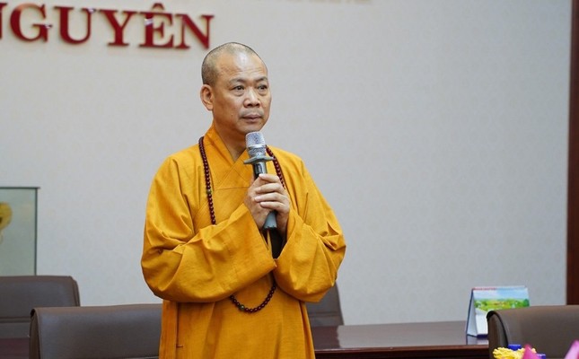Thượng tọa Thích Nguyên Thành, Trưởng ban Trị sự GHPGVn tỉnh chủ trì buổi họp Thượng tọa Thích Nguyên Thành, Trưởng ban Trị sự GHPGVn tỉnh chủ trì buổi họp