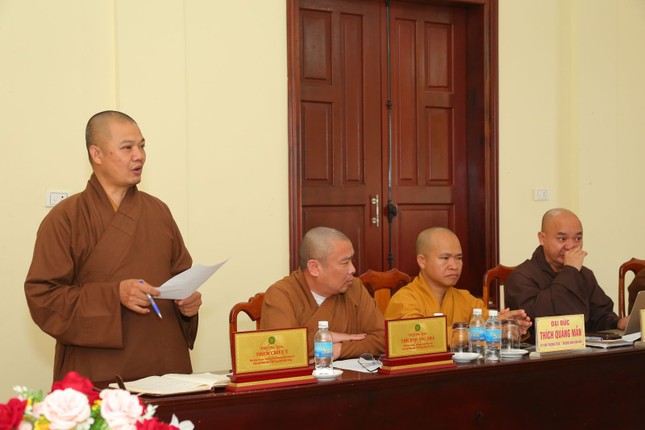 Đóng góp ý kiến tại buổi họp của Ban Thường trực Đóng góp ý kiến tại buổi họp của Ban Thường trực