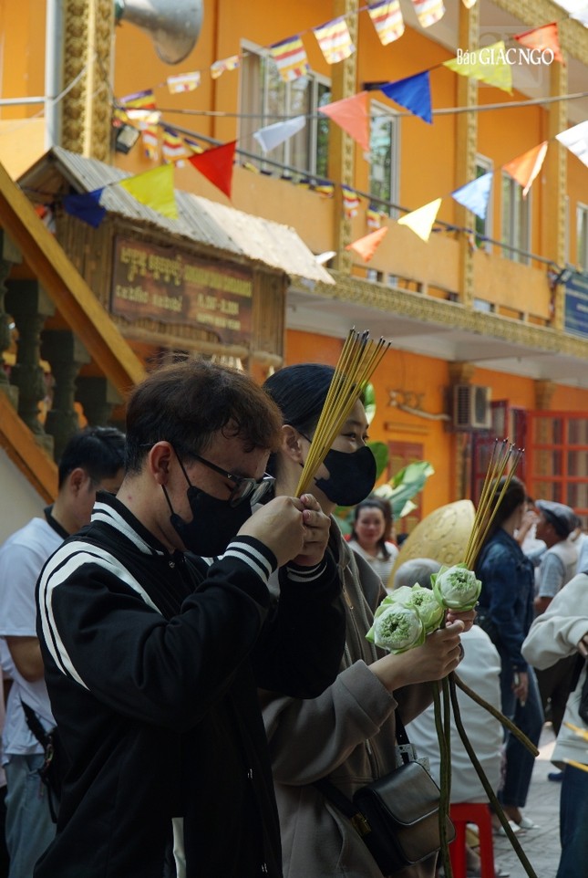 Cùng cầu nguyện an lành, điều may mắn trong cuộc sống