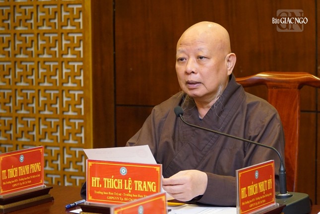 Hòa thượng Thích Lệ Trang chủ trì buổi họp