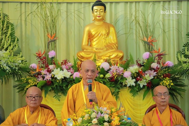 Hòa thượng Thích Lệ Đức ban đạo từ