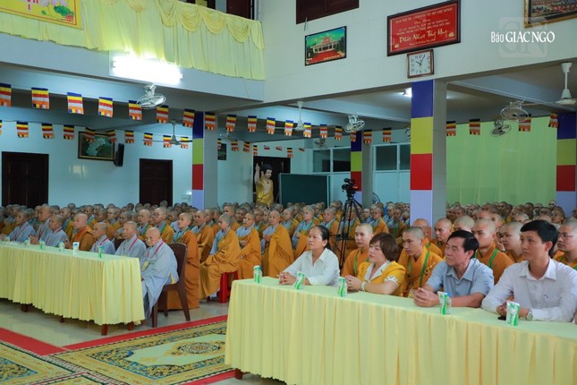 Quang cảnh buổi lễ bế mạc