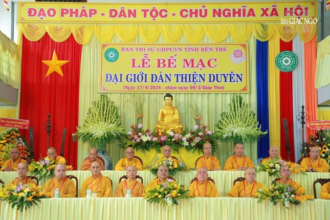 Chư tôn đức chứng minh, tham dự