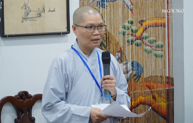 Ni sư Thích nữ Huệ Đức trình kế hoạch hoạt động Phật sự của Phân ban