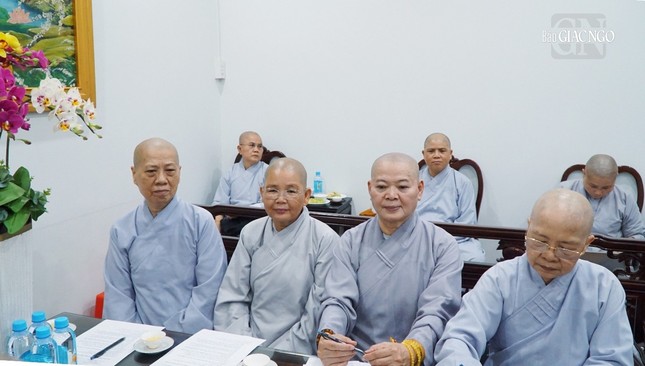 Chư Ni Thường trực Phân ban Ni giới T.Ư