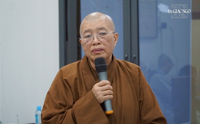 Ni trưởng Thích Đàm Lan nêu một số việc liên quan công tác đăng cai tổ chức Đại lễ tưởng niệm Đức Thánh Tổ Ni vào năm 2025 tại Hà Nội