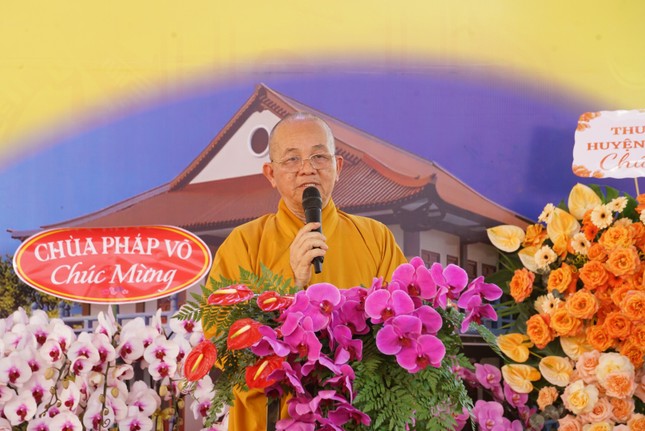 Hòa thượng Thích Minh Thiện, Trưởng ban Trị sự tỉnh Long An phát biểu chúc mừng