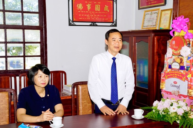 Quyền Bí thư Tỉnh ủy tỉnh Lâm Đồng Nguyễn Thái Học chúc mừng Phật đản Quyền Bí thư Tỉnh ủy tỉnh Lâm Đồng Nguyễn Thái Học chúc mừng Phật đản