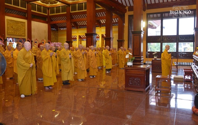 Chư vị Trưởng lão Hội đồng Chứng minh và Ban Trị sự GHPGVN TP.HCM