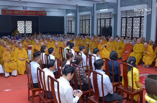 Quang cảnh buổi lễ Quang cảnh buổi lễ