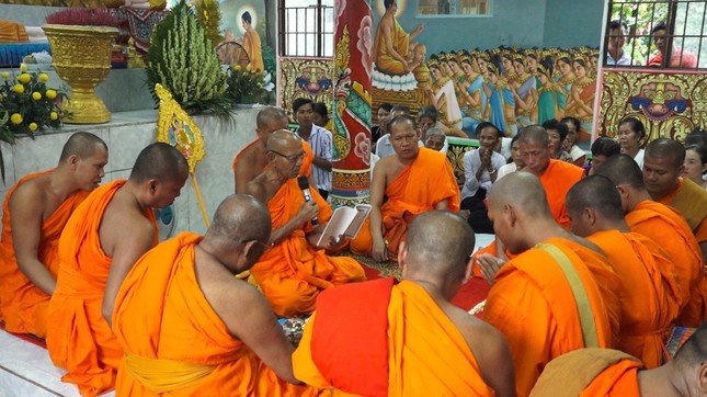 Hòa thượng tế độ &quot;huấn thị hậu lễ&quot; về những điều nên làm và những điều cần tránh xa