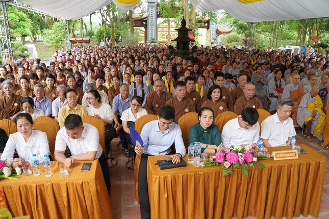 Quang cảnh buổi khai pháp khóa An cư kiết hạ taijc chùa Vạn Phúc