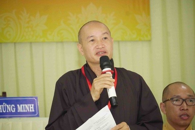 Thượng tọa Thích Chiếu Hiền phát biểu Thượng tọa Thích Chiếu Hiền phát biểu