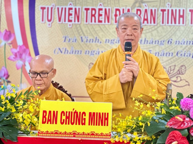 Hòa thượng Thích Trí Minh phát biểu tại tọa đàm