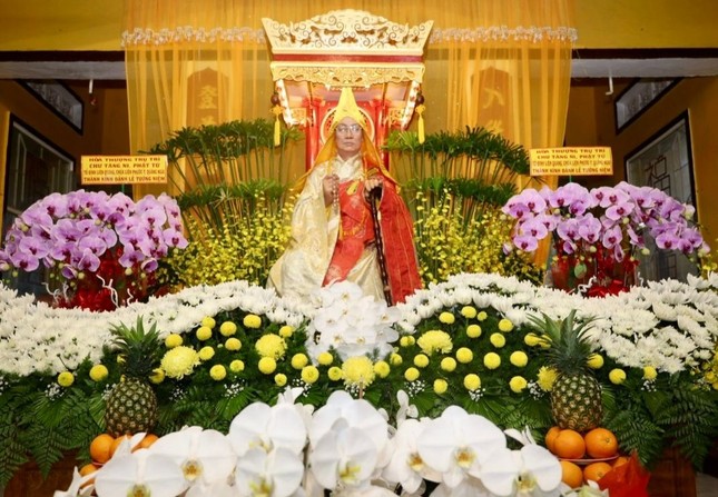 Hương án Hòa thượng Thích Trí Thành Hương án Hòa thượng Thích Trí Thành