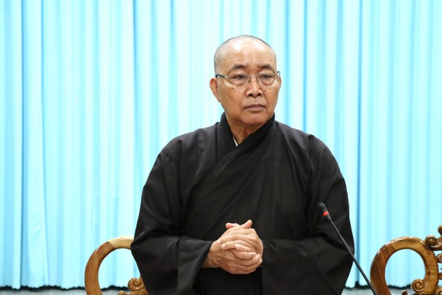 Hòa thượng Thích Minh Nhật chủ trì buổi họp Hòa thượng Thích Minh Nhật chủ trì buổi họp