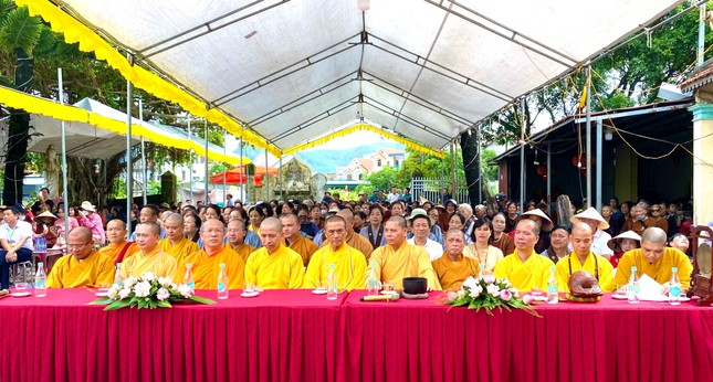 Chư tôn đức, Phật tử tham dự