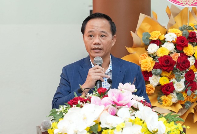 Ông Trần Minh Quân phát biểu chúc mừng hội nghị