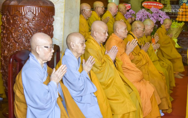 Chư tôn giáo phẩm Hội đồng Chứng minh, Hội đồng Trị sự, Phân ban Ni giới T.Ư