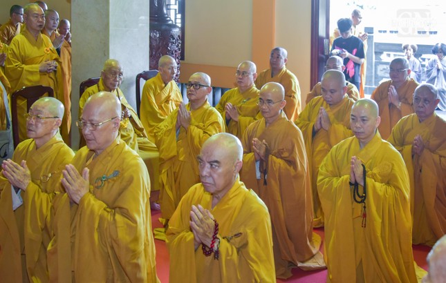 Đại diện môn đồ pháp quyến