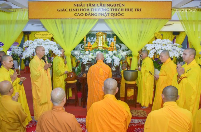 Khóa lễ cung tiến Giác linh tại thiền viện Quảng Đức