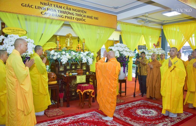 Hòa thượng Thích Giác Đạo chủ trì khóa lễ thỉnh Giác linh yết Phật, Tổ