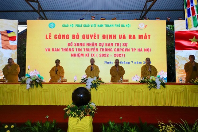 Chư tôn đức chứng minh, tham dự hội nghị