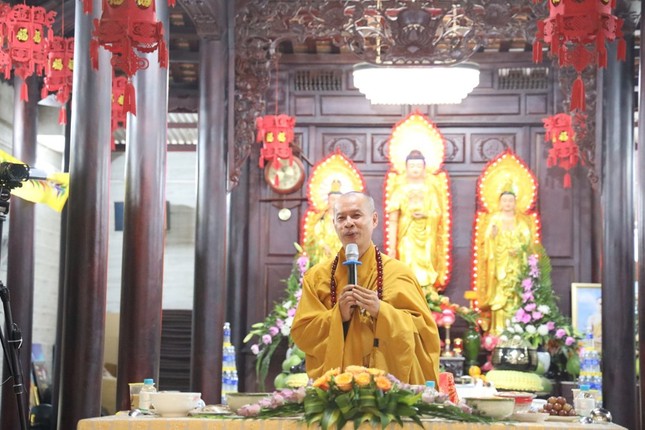 Thượng tọa Thích Minh Trí đạo từ