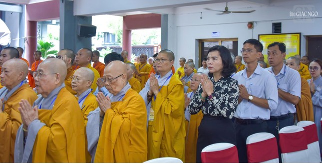 Đại diện Ni giới và các cơ quan chức năng tham dự Đại diện Ni giới và các cơ quan chức năng tham dự