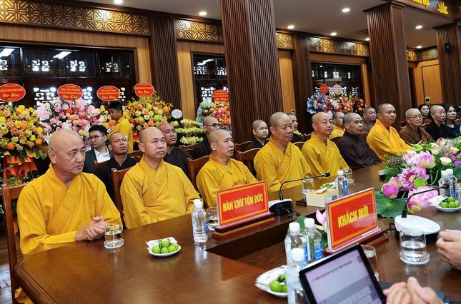 Chư tôn đức Hội đồng Trị sự