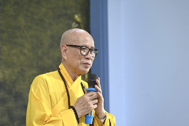 Hòa thượng Thích Nhuận Hải ban đạo từ, sách tấn đến Tăng Ni TP.Vũng Tàu Hòa thượng Thích Nhuận Hải ban đạo từ, sách tấn đến Tăng Ni TP.Vũng Tàu