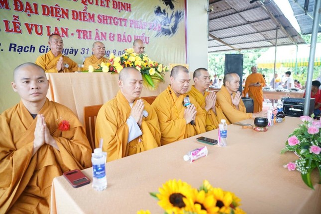 Chư tôn đức tham dự