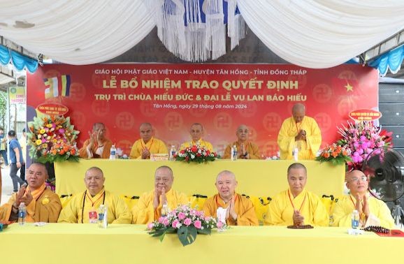 Chư tôn đức chứng minh, tham dự buổi lễ