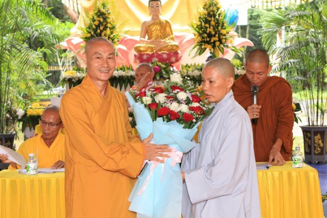 Chúc mừng Sư cô Thích nữ Liên Huyền được bổ sung vào Ủy viên Ban Trị sự Phật giáo TP.Đồng Xoài, nhiệm kỳ 2021-2026 Chúc mừng Sư cô Thích nữ Liên Huyền được bổ sung vào Ủy viên Ban Trị sự Phật giáo TP.Đồng Xoài, nhiệm kỳ 2021-2026