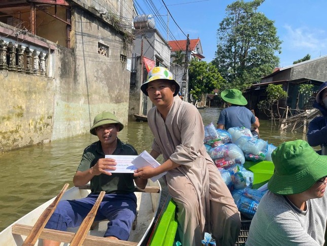 Ban Từ thiện xã hội GHPGVN TP.Long Khánh trao quà tại tỉnh Yên Bái Ban Từ thiện xã hội GHPGVN TP.Long Khánh trao quà tại tỉnh Yên Bái