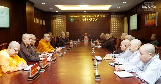 Buổi họp của Ban Thường trực tại Việt Nam Quốc Tự vào sáng nay, 14-10