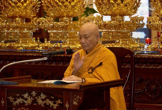 Trưởng lão Hòa thượng Thích Minh Thông đại vị thuyết giới Trưởng lão Hòa thượng Thích Minh Thông đại vị thuyết giới