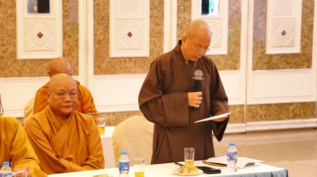 Thượng tọa Thích Huệ Khai trao đổi một số nội dung liên quan đến hoạt động tôn giáo Thượng tọa Thích Huệ Khai trao đổi một số nội dung liên quan đến hoạt động tôn giáo