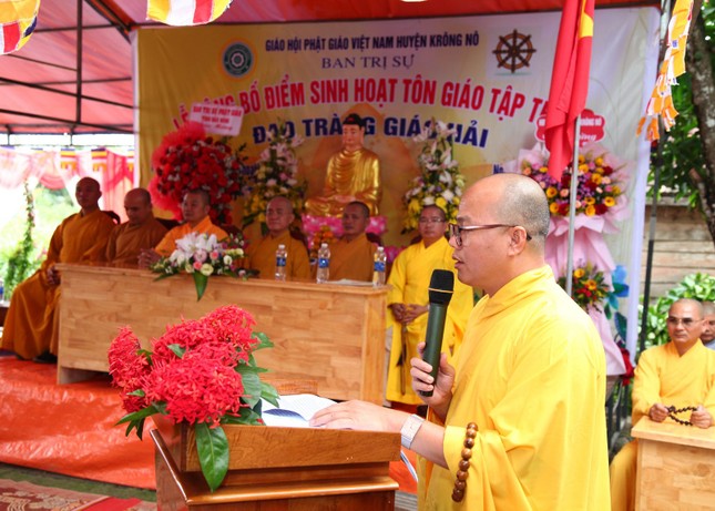 Đại đức Thích Đồng Nhiệm phát biểu khai mạc Đại đức Thích Đồng Nhiệm phát biểu khai mạc