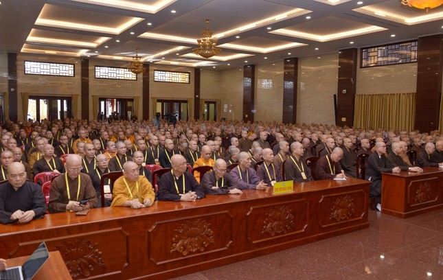 Chư tôn đức tham gia Tuần huân tu tập trung Phật lịch 2567 (năm 2023) - Ảnh: Bảo Toàn