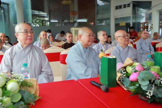 Chư Ni trưởng chứng minh Chư Ni trưởng chứng minh