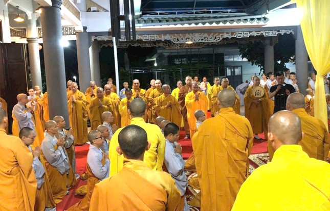 Lễ nhập kim quan Ni trưởng Thích nữ Như Bửu tại chùa Kiều Đàm Lễ nhập kim quan Ni trưởng Thích nữ Như Bửu tại chùa Kiều Đàm