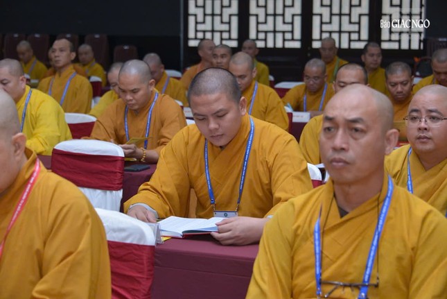 Khóa huân tu còn bồi dưỡng nghiệp vụ văn phòng cho đại diện Văn phòng thuộc 34 Ban Trị sự tỉnh thành phố