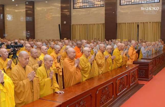 Chư tôn giáo phẩm chứng minh, tham dự Chư tôn giáo phẩm chứng minh, tham dự