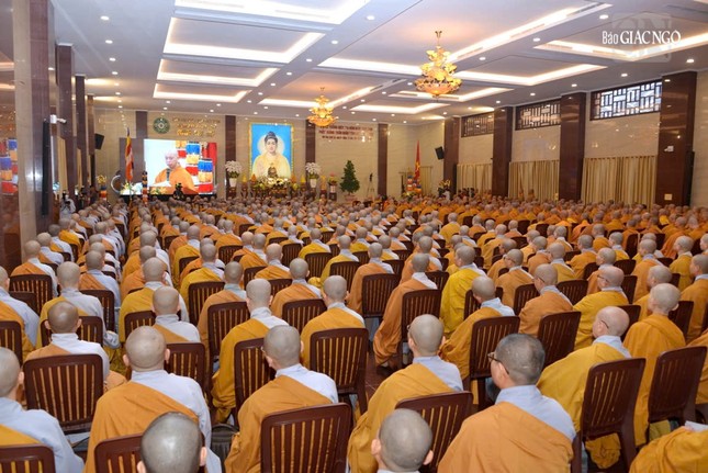 Tăng Ni GHPGVN TP.HCM tham dự Lễ tưởng niệm, khai mạc Tuần huân tu Tăng Ni GHPGVN TP.HCM tham dự Lễ tưởng niệm, khai mạc Tuần huân tu