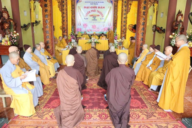 Hai Hội đồng Giới sư làm Chính pháp Yết-ma truyền giới Tỷ-khiêu-ni Hai Hội đồng Giới sư làm Chính pháp Yết-ma truyền giới Tỷ-khiêu-ni