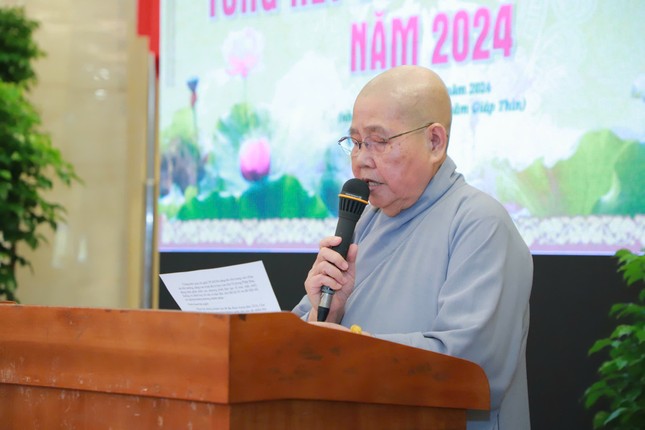 Ni trưởng Thích nữ Từ Nhẫn phát biểu khai mạc Ni trưởng Thích nữ Từ Nhẫn phát biểu khai mạc